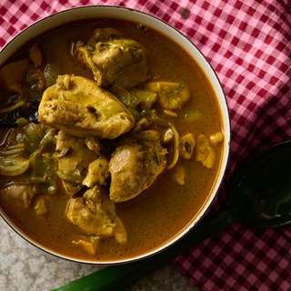 2月 レッドチリを楽しむチキンカレー